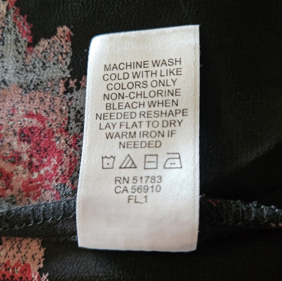 Maurices Floral Black Kimono 0X/1X - Picture 7 of 7